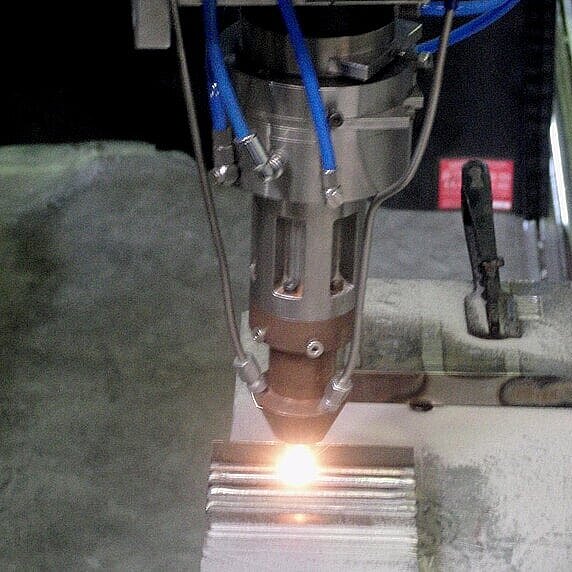 Laser_cladding_mit_Mergenthaler_Controller_01